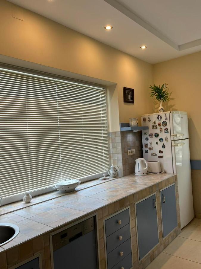 Guest House A'Storia Ruma Bagian luar foto